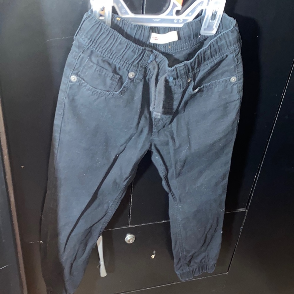 Levi’s jogger size 6  wear 2 times